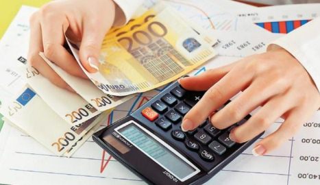 AK: 4 banka kane komisione me te larta se Rajoni, Nje vit kohe per ti ulur